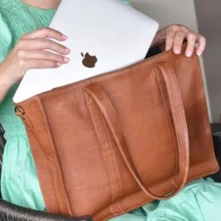 DIMAGINI Lana Workbag 15,6" Cognac -Mode Tassen Winkel image 10079