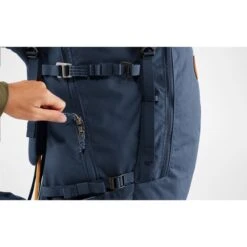 Fjallraven Keb 52 W Lava-dark Lava -Mode Tassen Winkel image 13838