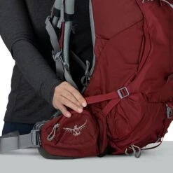 Osprey Ariel 55 Womens Backpack M/L Claret Red -Mode Tassen Winkel image 14652