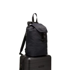 Horizn Studios Chiado Backpack Black 18 Horizn Studios Chiado Backpack Black -Mode Tassen Winkel image 14727