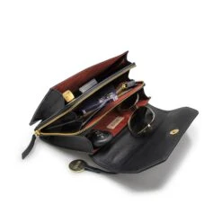 MÔSZ Kris Bag L Crossbody Plain Black -Mode Tassen Winkel image 15333