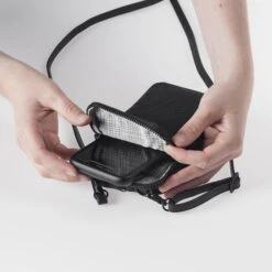 Aunts & Uncles Japan Uji Phonebag Fallen Rock -Mode Tassen Winkel image 16212