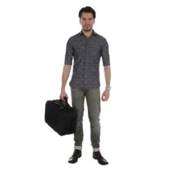 CabinZero Classic 36L Ultra Light Cabin Bag Absolute Black 11 CabinZero Classic 36L Ultra Light Cabin Bag Absolute Black -Mode Tassen Winkel image 4237