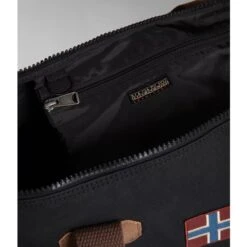 Napapijri Bering Travelbag S Black 15 Napapijri Bering Travelbag S Black -Mode Tassen Winkel image 5574