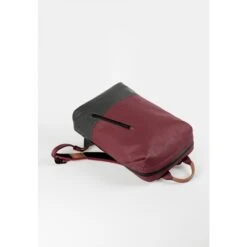 Aunts & Uncles Japan Hamamatsu Backpack 13" Cabernet -Mode Tassen Winkel image 6830