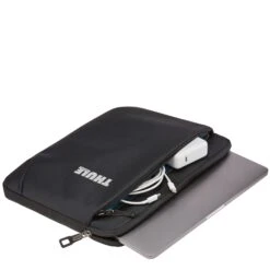 Thule Subterra MacBook Sleeve 13 Inch Black 9 Thule Subterra MacBook Sleeve 13 Inch Black -Mode Tassen Winkel image 7914