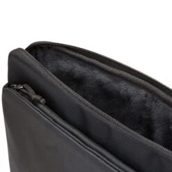 Thule Subterra MacBook Sleeve 13 Inch Black 10 Thule Subterra MacBook Sleeve 13 Inch Black -Mode Tassen Winkel image 7915