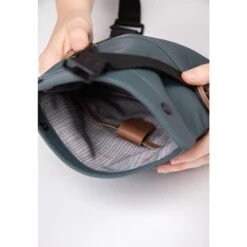 Aunts & Uncles Japan Tsu Waistbag Cosmic Void -Mode Tassen Winkel image 8256