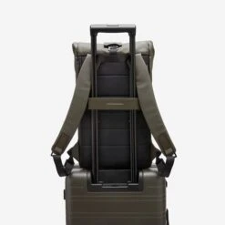 Horizn Studios SoFo Rolltop Backpack Dark Olive -Mode Tassen Winkel image 8595