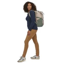 Patagonia Refugio Day Pack 30L Pitch Blue -Mode Tassen Winkel image 8856