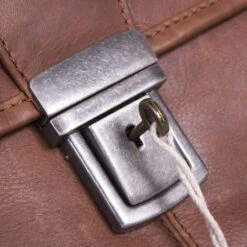 The Chesterfield Brand Shay Laptopbag Cognac 11 The Chesterfield Brand Shay Laptopbag Cognac -Mode Tassen Winkel image 9045